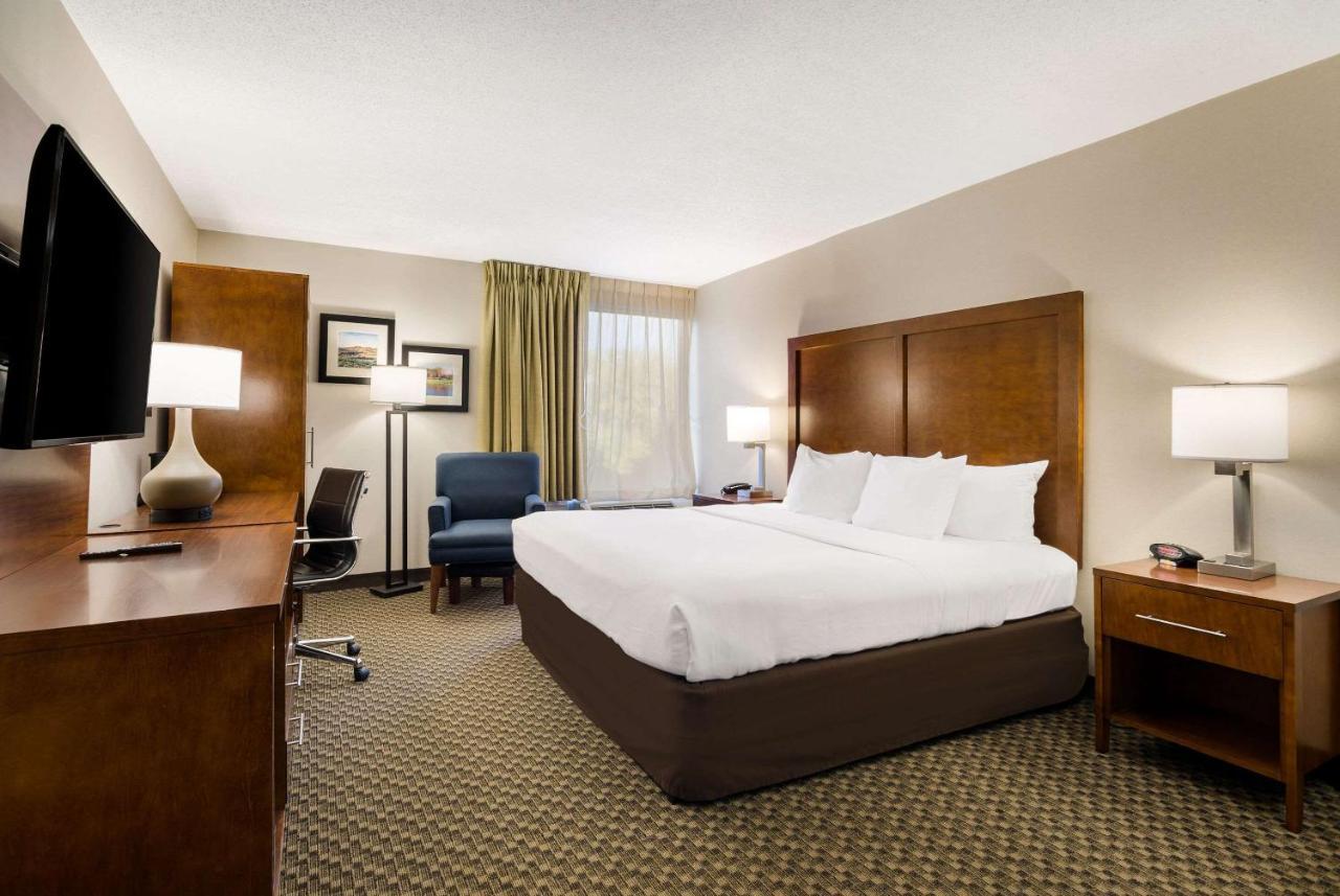 Comfort Inn Virginia Horse Center Lexington Esterno foto