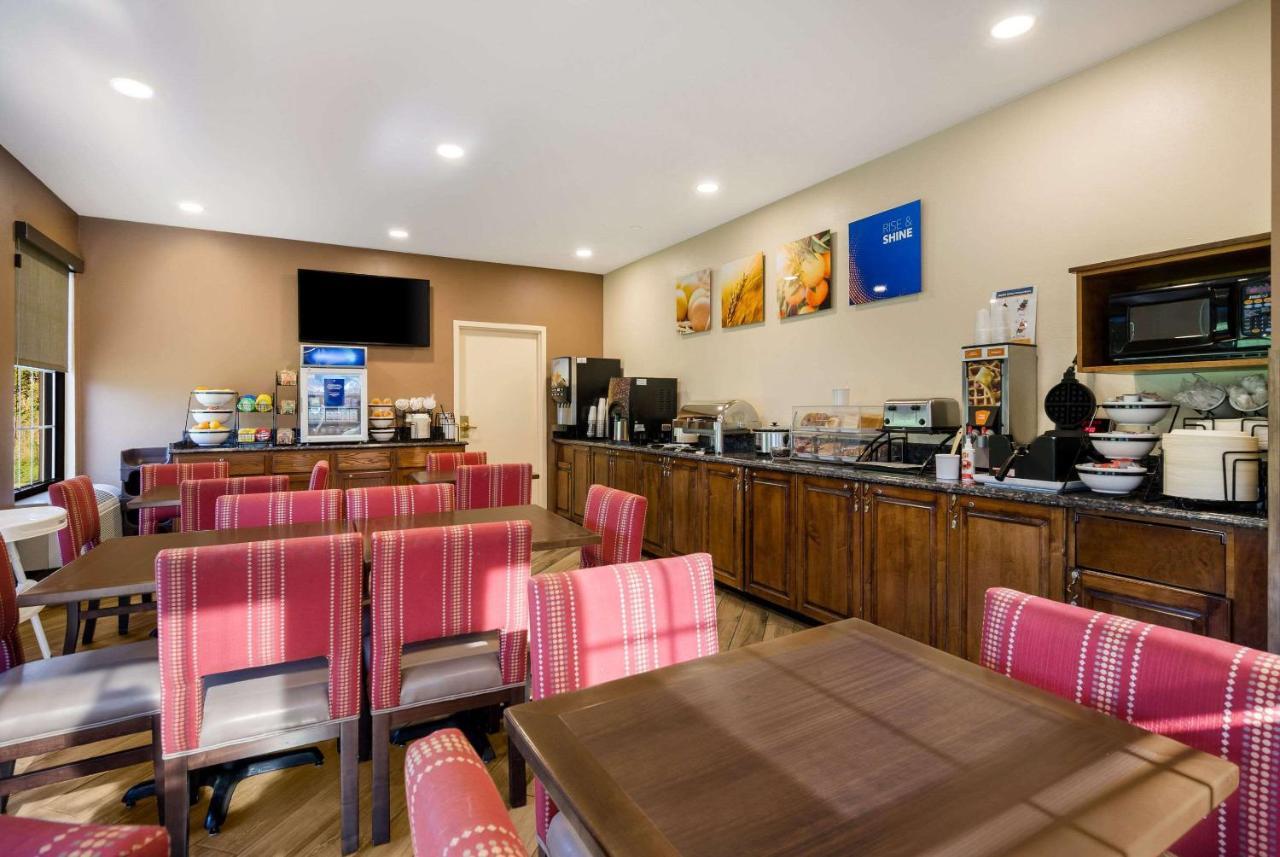 Comfort Inn Virginia Horse Center Lexington Esterno foto